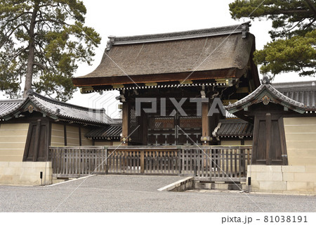 建礼門　京都御所 81038191
