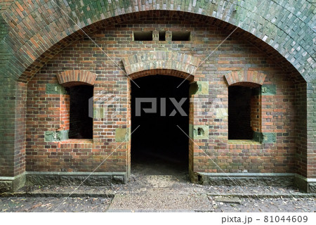 【友ヶ島】第三砲台跡の倉庫 81044609