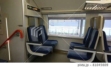 Jr東日本215系電車の車内の写真素材