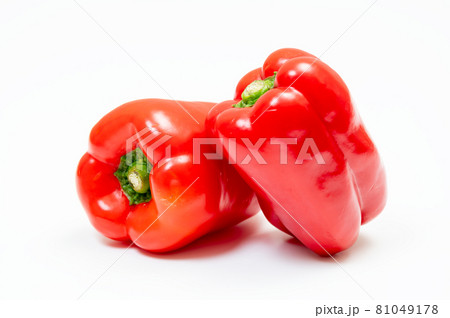 ピーマン、パプリカのイメージ（白バック） 81049178