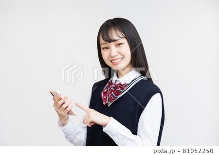 女子高生　受験生　スマートフォン 81052250