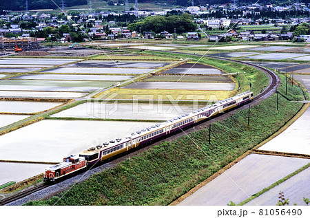 1998年　小浜線を行くDE101028お座敷列車わくわく団らん 81056490