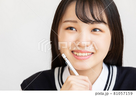 女子高生　受験生　アップ 81057159