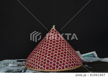 タイランドの竹細工民芸品・食事カバー(クロッシュ) タイランドの竹細工民芸品・食事カバー(クロッシュ) 81061907