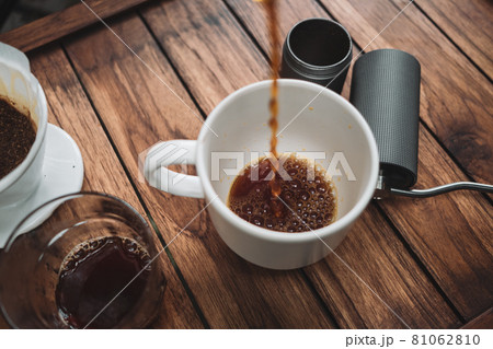 barista dripping coffee and slow coffee bar style barista dripping coffee and slow coffee bar style 81062810