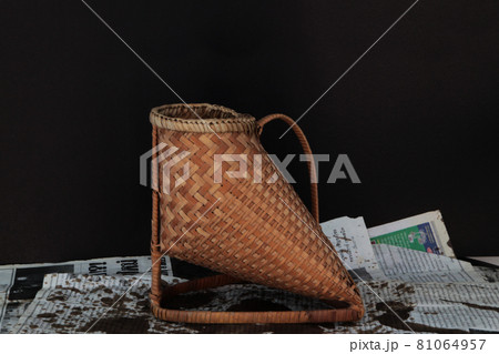 タイランドの竹細工・ボトルスタンド タイランドの竹細工・ボトルスタンド 81064957