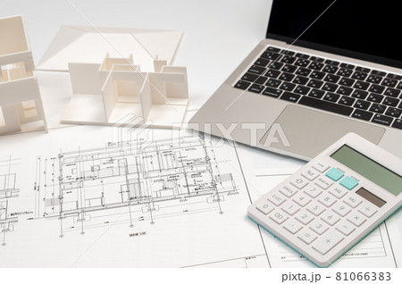 住宅の設計、ローンのイメージ 81066383