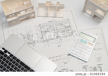 住宅の設計、ローンのイメージ 81066384