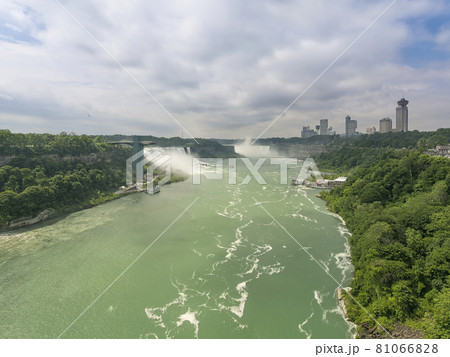 カナダ / アメリカ ナイアガラの滝 | Niagara Falls, Canada / USA カナダ / アメリカ ナイアガラの滝 | Niagara Falls, Canada / USA 81066828