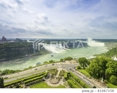 カナダ / アメリカ ナイアガラの滝 ｜ Niagara Falls, Canada / USA 81067156