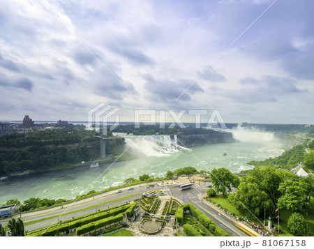 カナダ / アメリカ ナイアガラの滝 ｜ Niagara Falls, Canada / USA 81067158
