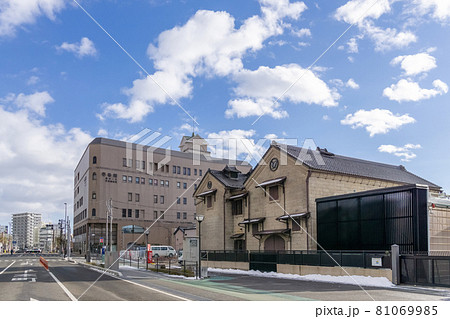 江戸時代からの酒蔵が残る塩竈市の街並み鹽竈神社の御神酒酒屋 江戸時代からの酒蔵が残る塩竈市の街並み鹽竈神社の御神酒酒屋 81069985