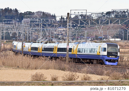 総武本線 佐倉-物井 JR東日本 255系 Be-04編成(幕張) 総武本線 佐倉-物井 JR東日本 255系 Be-04編成(幕張) 81071270