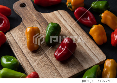 カラーピーマン 81072411