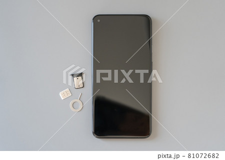 Nano-SIM, a tray and extractor for extracting a SIM card from a smartphone 81072682