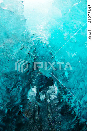 ヴァトナヨークトル氷河 氷の洞窟 アイスケイブ スーパーブルー アイスランド ヴァトナヨークトル氷河 氷の洞窟 アイスケイブ スーパーブルー アイスランド 81072898