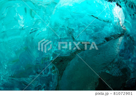 ヴァトナヨークトル氷河 氷の洞窟 アイスケイブ スーパーブルー アイスランド ヴァトナヨークトル氷河 氷の洞窟 アイスケイブ スーパーブルー アイスランド 81072901