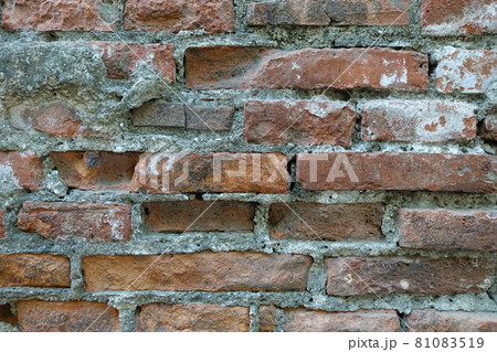 古い 壁 かべ 81083519