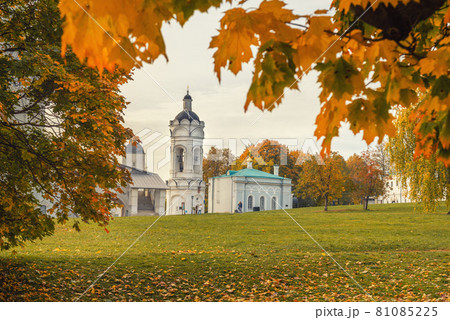 View of Church of St. George with belltower and refectory in Kolomenskoye on autumn day. Moscow View of Church of St. George with belltower and refectory in Kolomenskoye on autumn day. Moscow 81085225