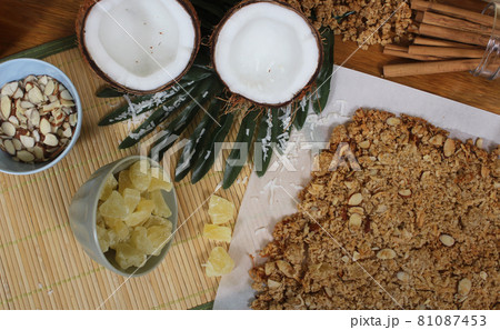 Organic Coconut and Granola With Dried Pineapple and Almonds Organic Coconut and Granola With Dried Pineapple and Almonds 81087453