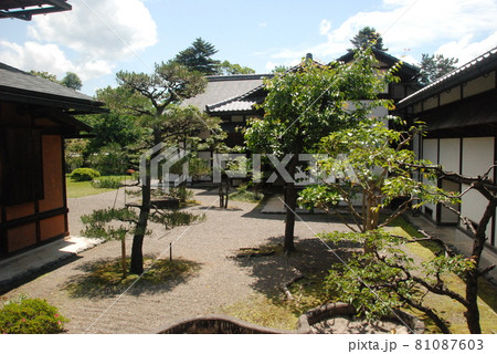 武家屋敷（彦根城博物館／滋賀県彦根市金亀町） 81087603
