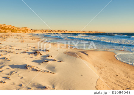 Blanche Point beach at winter sunset 81094043