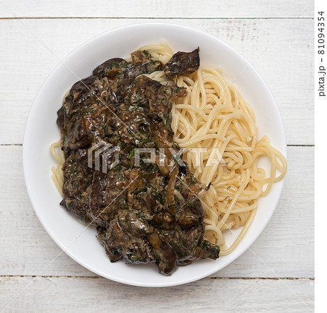 Pasta with mushrooms Pasta with mushrooms 81094354