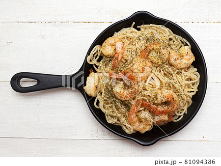 Pasta with shrimps Pasta with shrimps 81094386