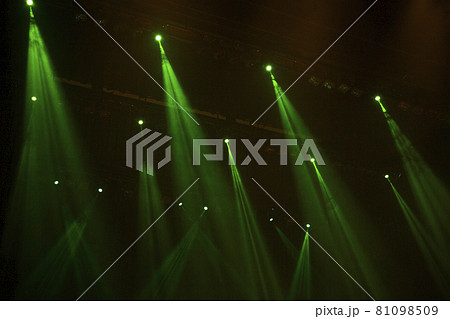 コンサートホールの舞台照明 エンターテイメントイメージ コンサートホールの舞台照明 エンターテイメントイメージ 81098509
