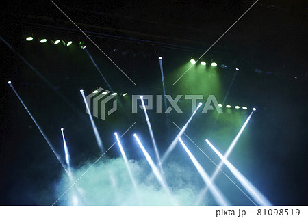 コンサートホールの舞台照明 エンターテイメントイメージ コンサートホールの舞台照明 エンターテイメントイメージ 81098519