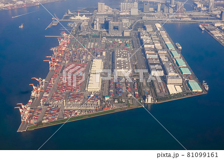 羽田空港を離陸直後 上空から見たお台場の全景 東京港埋立第13号地 の写真素材