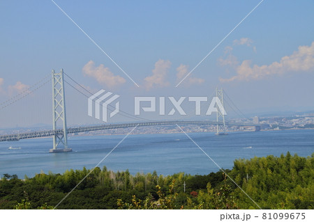 淡路SAから見える明石海峡大橋の絶景 淡路SAから見える明石海峡大橋の絶景 81099675