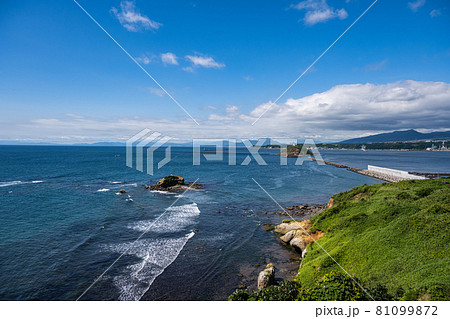 絵鞆岬展望台から大黒島を望む 81099872