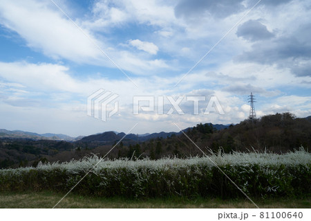 山梨県上野原市　談合坂上りSAからの景色 81100640