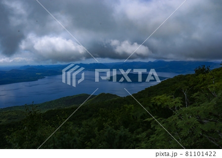 北海道の夏 藻琴山山頂からの屈斜路湖の眺望の写真素材