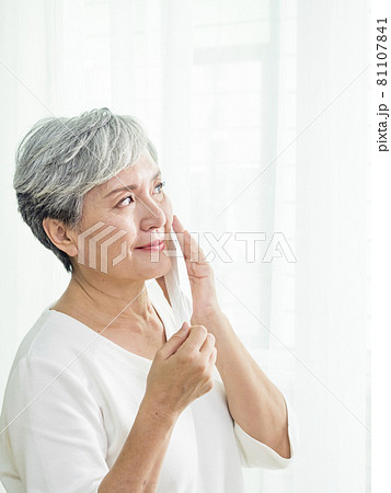 お面 面 マスク 81107841