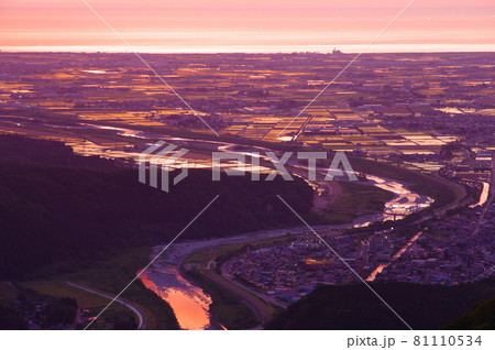 犀鶴林道（獅子吼高原）からの加賀平野の夕景　 81110534