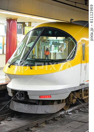 近鉄大阪上本町駅の特急車両 近鉄大阪上本町駅の特急車両 81112969