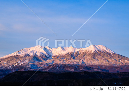御嶽山・冬(夜明け) 御嶽山・冬(夜明け) 81114792