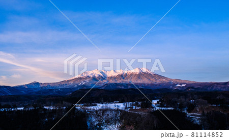 御嶽山・冬(夜明け) 御嶽山・冬(夜明け) 81114852