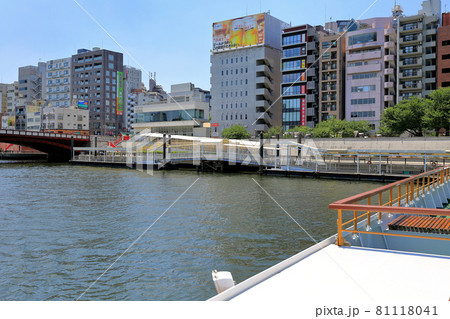 東京 隅田川 水上バスからの眺め 浅草水上バス乗船場 東京 隅田川 水上バスからの眺め 浅草水上バス乗船場 81118041