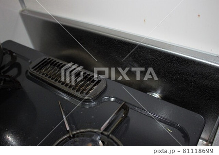 ガスコンロ周辺の汚れ ガスコンロ周辺の汚れ 81118699