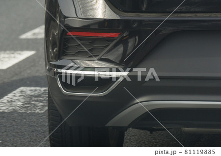 車 マフラー 81119885