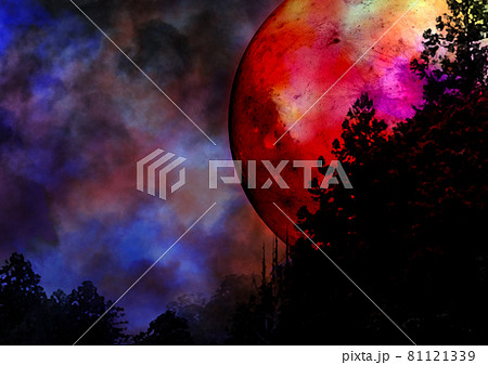 不気味な夜の森に浮かぶ赤い満月のイラストのイラスト素材