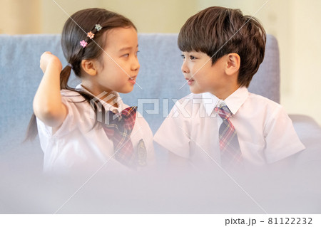 子供 家族 ファミリー 81122232