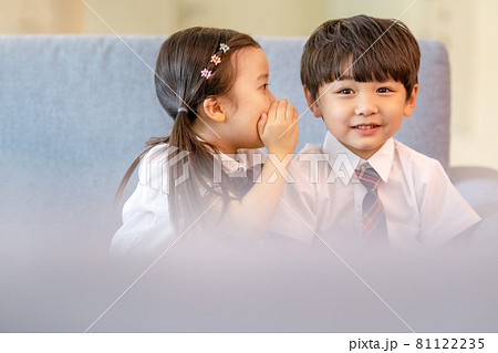 子供 家族 ファミリー 81122235