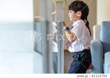 子供 家族 ファミリー 81122703