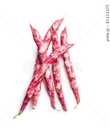Cranberry beans. Beans pods isolated on white background. 81123325
