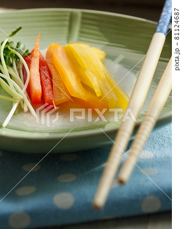 キムチ サラダ キャベツ 81124687