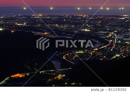犀鶴林道（獅子吼高原）からの加賀平野の夜景　日本夜景100選 81129392